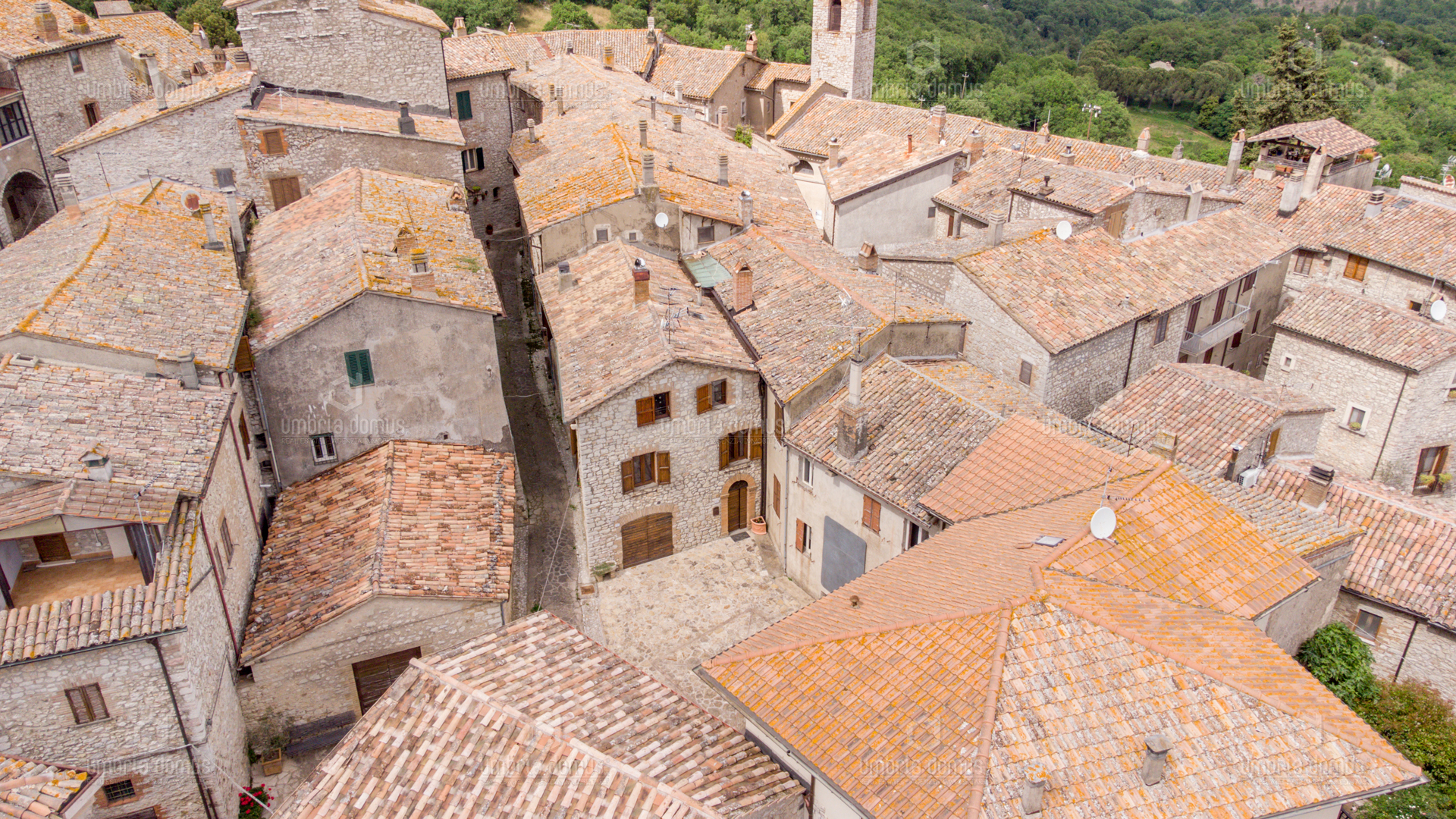 Cielo terra nel borgo Medievale