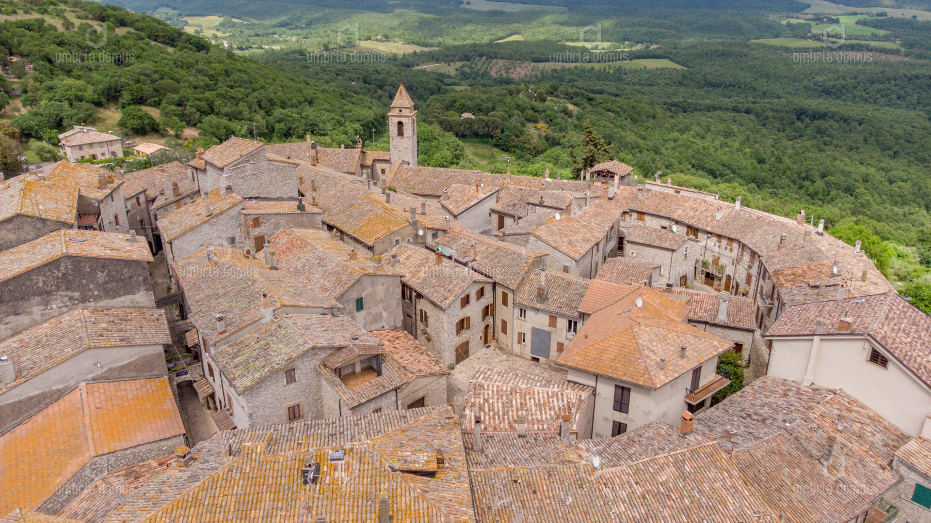 Cielo terra nel borgo Medievale